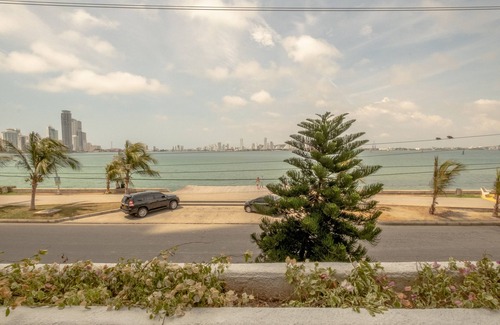 Castillogrande House | Casa Griega By Wynwood House