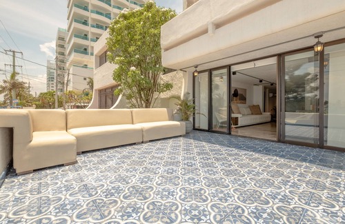 Castillogrande House | Casa Griega By Wynwood House