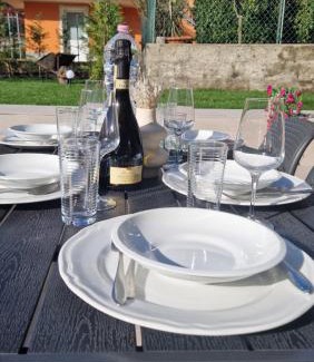 Comero Apartment | Casa Hanna Garden