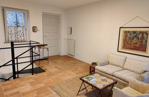 Montecchio Apartment | Casa in Collina - nel Borgo di Tenaglie