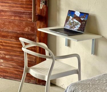 Barreirinhas Bed & Breakfast | Casa Ingapura Garden Suite - Povoado Bar da Hora - 15 minutos de canoa para Atins - Estilo B&B - Café da Manhã Simples - Conforto