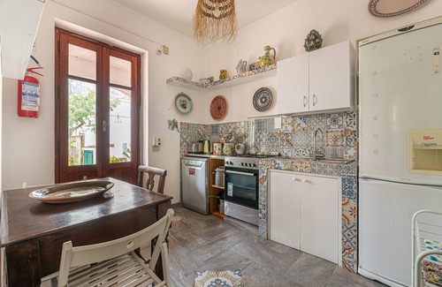 Isola delle Femmine Apartment | Casa Isotta con Giardino by Wonderful Italy