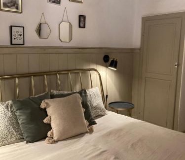 Castelnuovo di Val di Cecina House | Casa di pietra