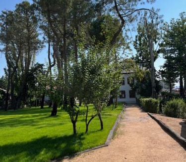 Las Navas Del Marques House | Casa Jardín El Colmenar