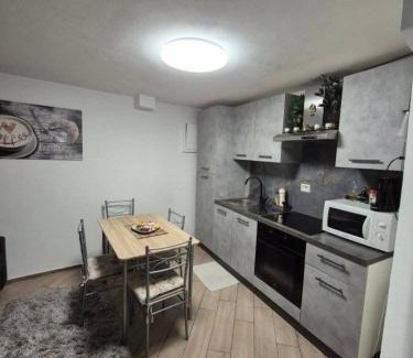 Mezzano Apartment | Casa Jasmina