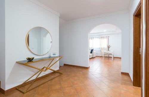 Castillo del Romeral House | CASA LA MAJORERA