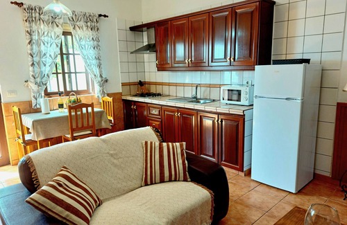 Barlovento House | Casa La Roseta: terrace, sea views and shared pool