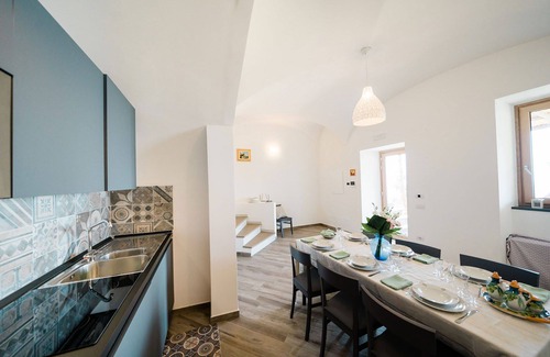 Scala House | Casa la Scala to rent in Amalfi Coast private garden, jacuzzi, 3 bedrooms