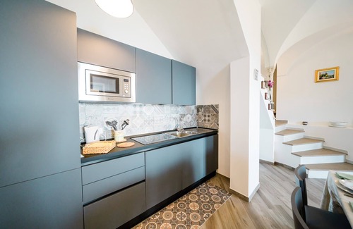 Scala House | Casa la Scala to rent in Amalfi Coast private garden, jacuzzi, 3 bedrooms