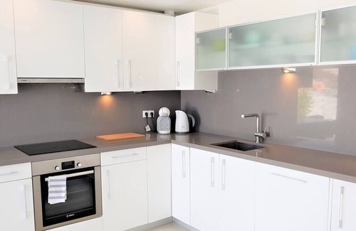 Balito House | Casa La Vista - Bungalow with fantastic sea views