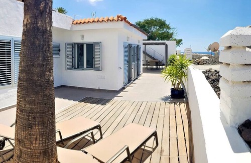 Balito House | Casa La Vista - Bungalow with fantastic sea views