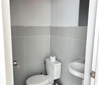 Laredo House | Casa Laguna