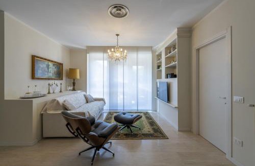 Pesaro Apartment | Casa Lazzarini luxury apartment