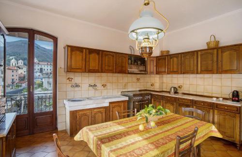 Vessalico Apartment | Casa Lilli