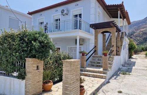 Xylokastro-Evrostina Apartment | Casa Limone