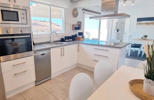 Las Arenas Villa | CASA LOLA EN PUERTO DE LA CRUZ CON JACUZZI Y VISTA