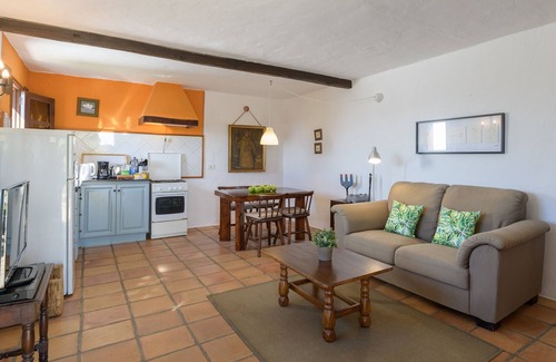 Teguise Ski Chalet | Casa Los Divisos, small cozy cottage in La Villa de Teguise