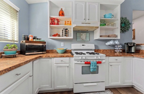 Joshua Tree House | Casa Luisa Joshua Tree Desert Oasis w/ Hot Tub near Park entrance