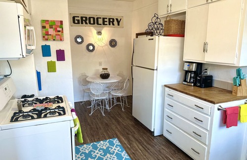 Sam Hughes Apartment | Casa Luna: A Southwest, Vintage Getaway!