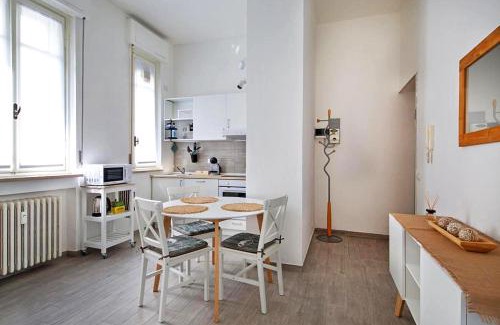Novara Apartment | Casa Luna - Appartamento vicino al centro