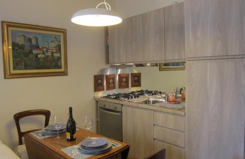 Iseo Apartment | Casa Manù with private parking