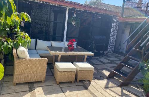 El Tanque House | CASA MARA Casa Rural con terraza, barbacoa y vistas al Teide