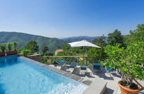 Pieve di Chio Villa | Casa Margherita 3 by PosarelliVillas