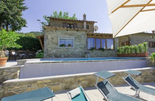 Pieve di Chio Villa | Casa Margherita 3 by PosarelliVillas