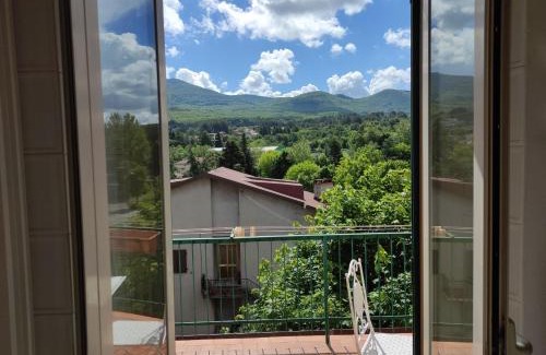 Castel del Piano Apartment | CASA MARIA Castel del Piano appartamento vista montagna in zona centrale