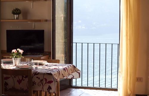 Nesso Apartment | Casa Marina - Appartamento nel residence di Nesso