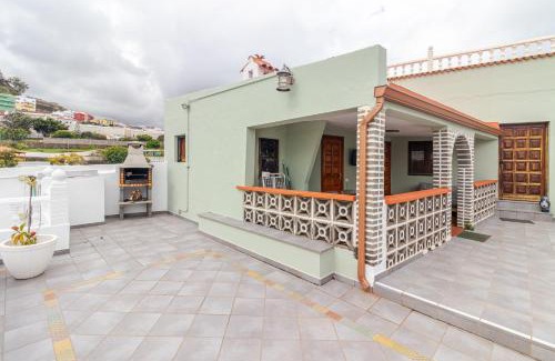 Moya House | Casa Marjoes - 2 Villas - BBQ - Communal Pool