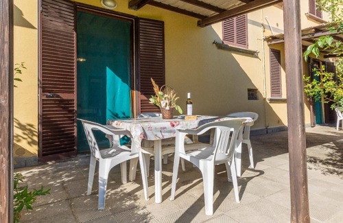 Cecina Apartment | Casa Milla - Two-room apartment Thrush