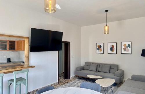 Kfardebian House | Casa Montana 2BR Stone House in Berbara