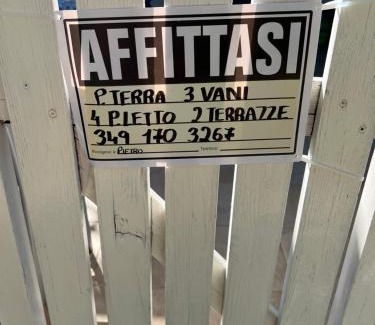 Isola delle Femmine Apartment | casa NiKa a 150 mt dal mare