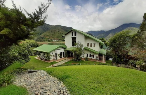 Calima Villa | Casa Nueva Lago Calima