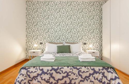 Vicenza Apartment | CASA OLIVIA Private garden & Parking