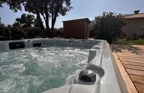 San-Gavino-di-Carbini Villa | Casa Ombra Porto-Vecchio Sleeps 6 3 bedrooms 2 bathrooms Private pool and SPA
