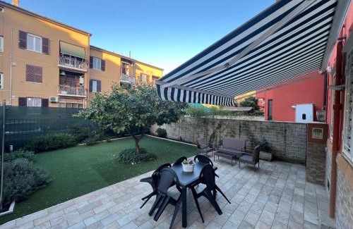 Cinecitta House | Casa Paestum. Your wonderful garden in Rome