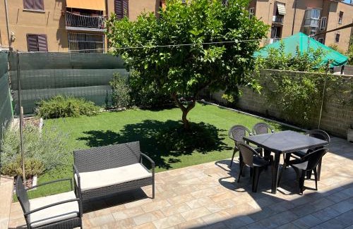 Cinecitta House | Casa Paestum. Your wonderful garden in Rome