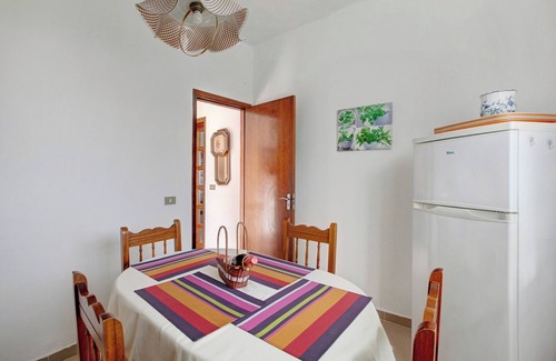 Icod de los Vinos Ski Chalet | 'Casa Paseo Mirabal' with Sea View, Private Terrace and Wi-Fi