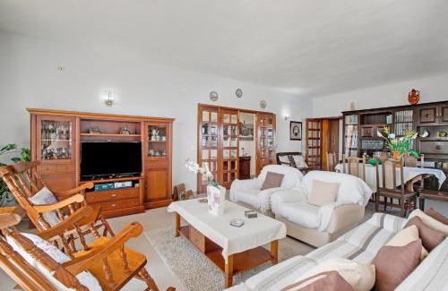 Icod de los Vinos Ski Chalet | Casa Paseo Mirabal