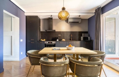 La Nova Esquerra de l'Eixample Apartment | CASA PERE BRIAS, a Modernist Jewel Building!