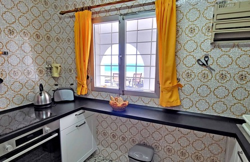 Esquinzo House | Casa Perrito Gris, Esquinzo, Garten, Meerblick, Strandnah