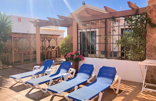 Caleta de Fuste Villa | Casa Piedra - Air Conditioned, Private Pool, Spa, Pool Table, Frontline Golf