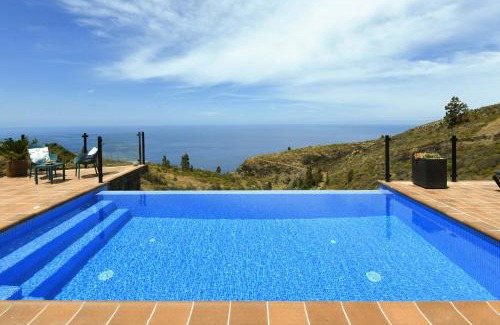 El Jesus House | Casa Pino Arujo