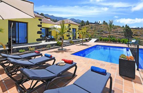 El Jesus House | Casa Pino Arujo