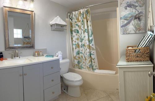 Fort Myers Beach Apartment | Casa Playa Resort