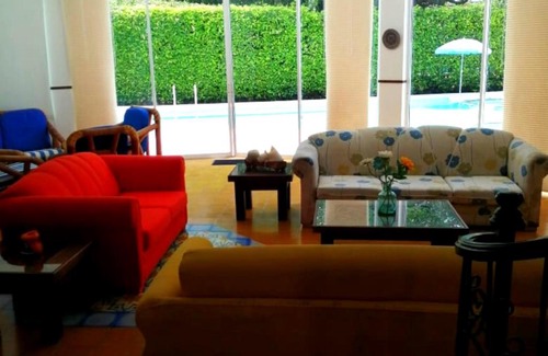 Girardot House | Casa Quinta Piscina Privada en Condominio Campestre el Peñon Girardot