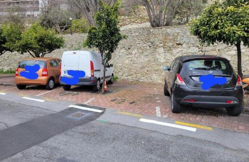 Finale Ligure Apartment | CASA RACHELE - appartamento con posto auto privato a 300 m