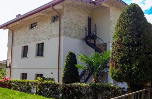 Maccagno Apartment | Casa Robilio